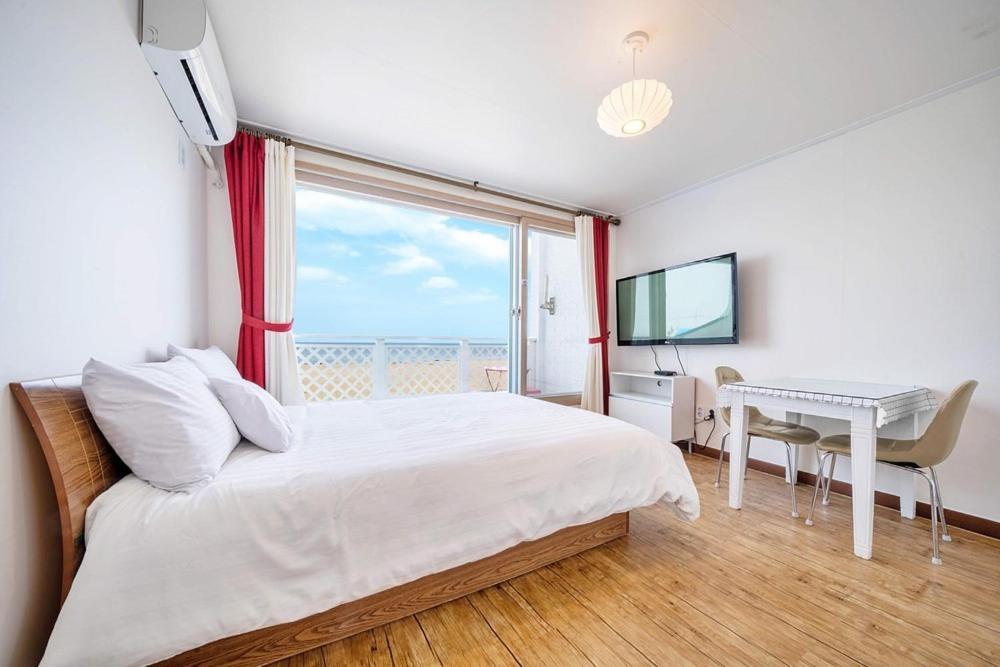 Yangyang Sunrise Pension Chambre photo