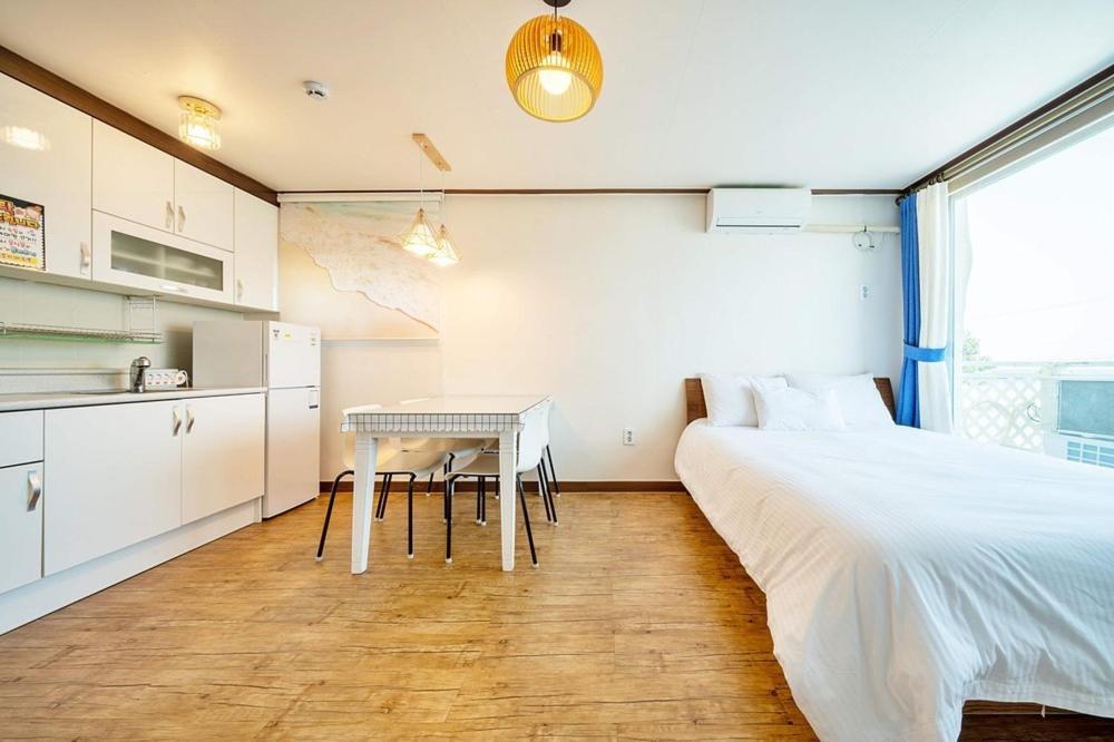 Yangyang Sunrise Pension Chambre photo