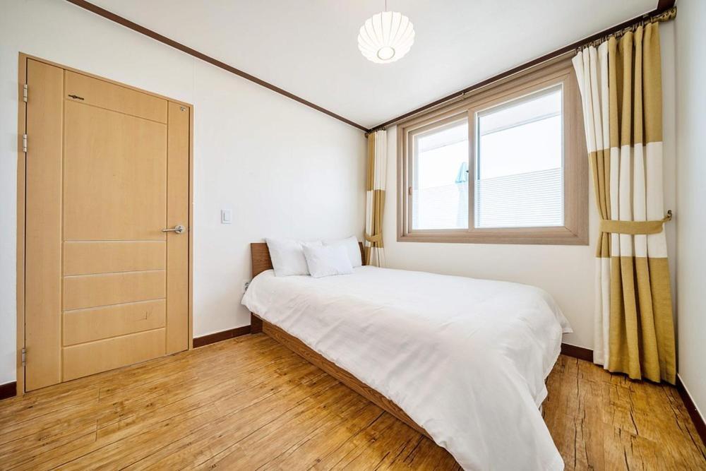 Yangyang Sunrise Pension Chambre photo