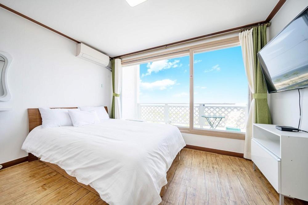 Yangyang Sunrise Pension Chambre photo