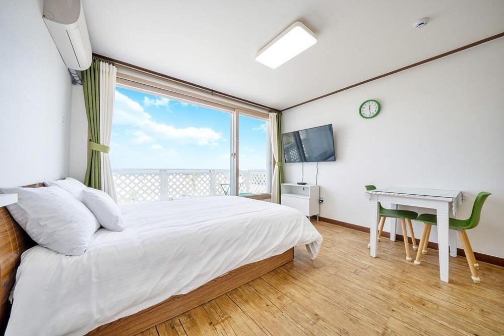 Yangyang Sunrise Pension Chambre photo