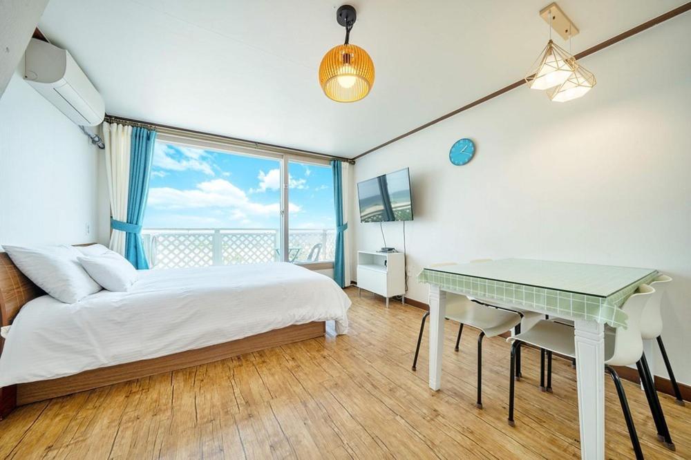 Yangyang Sunrise Pension Chambre photo